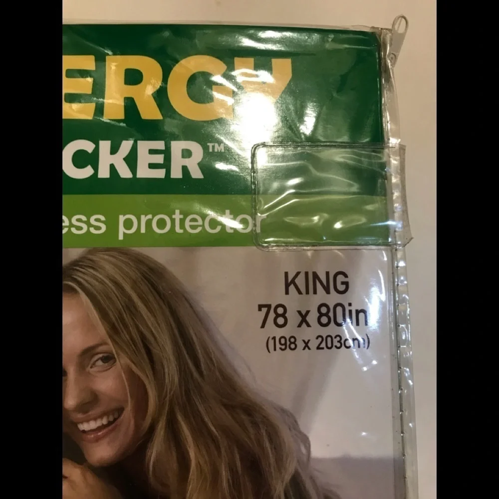 NWT King Allergy Blocker Mattress Protector t.
